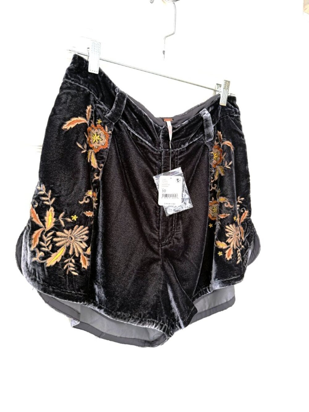 FREE PEOPLE Velvet Shorts with Flower Print (NWT)